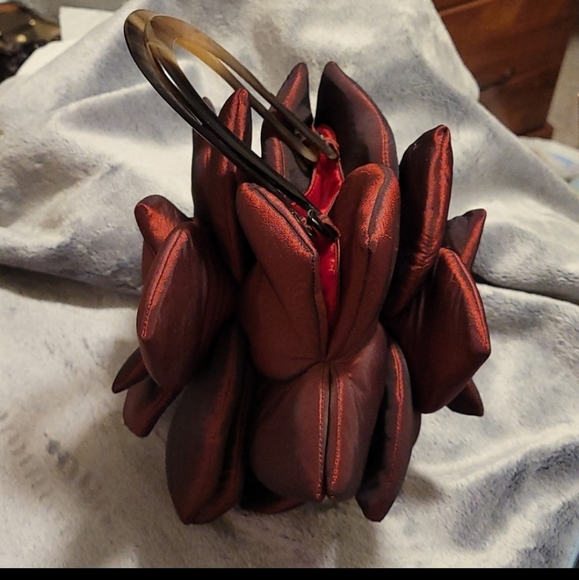 Mod By Design 3 dimensional flower purse in red - Picture 6 of 6